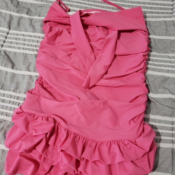 Swimsuit - Picture 2 of 3